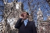 - Рекламный крик продаёт леденцы во всё горло