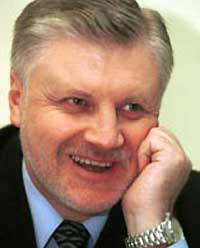 - Сергей Миронов выступает за разумное ограничение рекламы пивных компаний