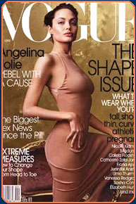 Новости Ритейла - Анджелина Джоли стала лицом бренда St John 
