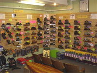 Исследования - Женщины предпочитают покупать обувь в специализированных магазинах 