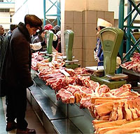Исследования - Россияне покупают продукты на базаре, а не в супермаркете