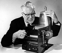 Однажды... - 58 лет назад изобретатель Честер Карлсон впервые продемонстрировал "ксерокс"