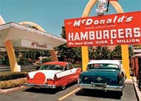  - 55 лет назад была открыта первая закусочная "Макдональдс"