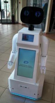  - Роботы в магазинах Перми в качестве креативной рекламы