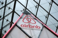  - Airbnb сокращает четверть штата - 1,9 тыс. сотрудников