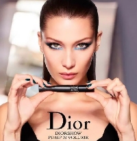  - Почему Dior заменила модель - лицо рекламной кампании?