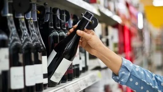 Официальная хроника - В России планируют повысить возраст продажи алкоголя до 21 года