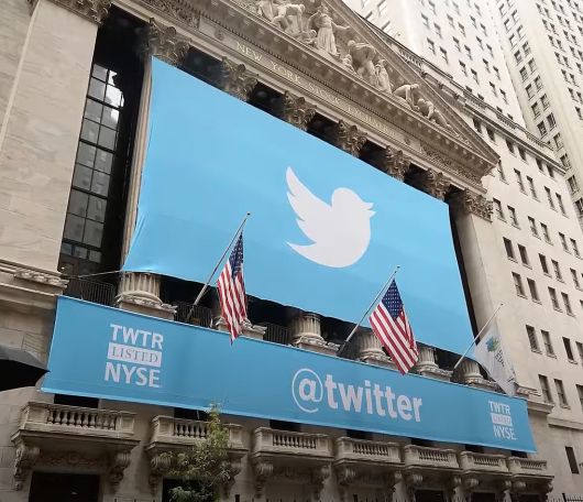 Социальные сети - Илон Маск приобретает Twitter за 44 млрд долларов