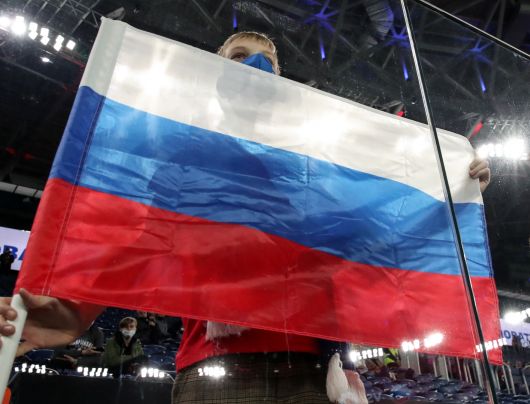 Официальная хроника - ФИФА запретила использовать флаг и гимн России