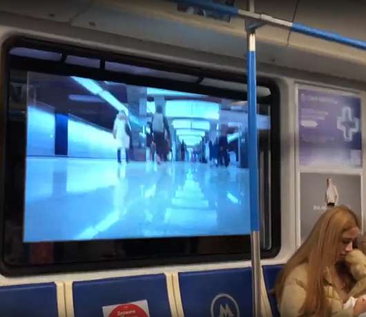 Новости Технологий - Где в московском метро в поездах вместо окон информационные экраны?