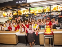 Новости Рынков - McDonald's повысил зарплату работникам в России