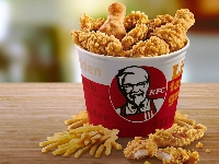 Дизайн и Креатив - Куриные крылышки по подписке. KFC позаботилась об американских болельщиках