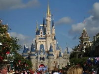 Финансы - Чистая прибыль Disney упала на 91%