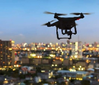 Новости Технологий - Соцдистанцию на летних верандах будут отслеживать с помощью дронов